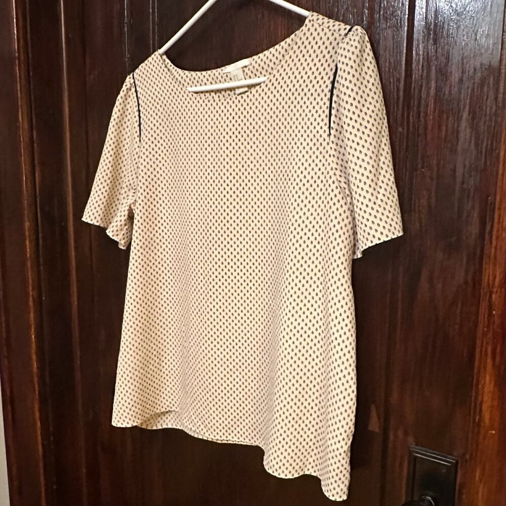 Pink W/ Tiny Black Pattern Blouse, Professional/F… - image 4